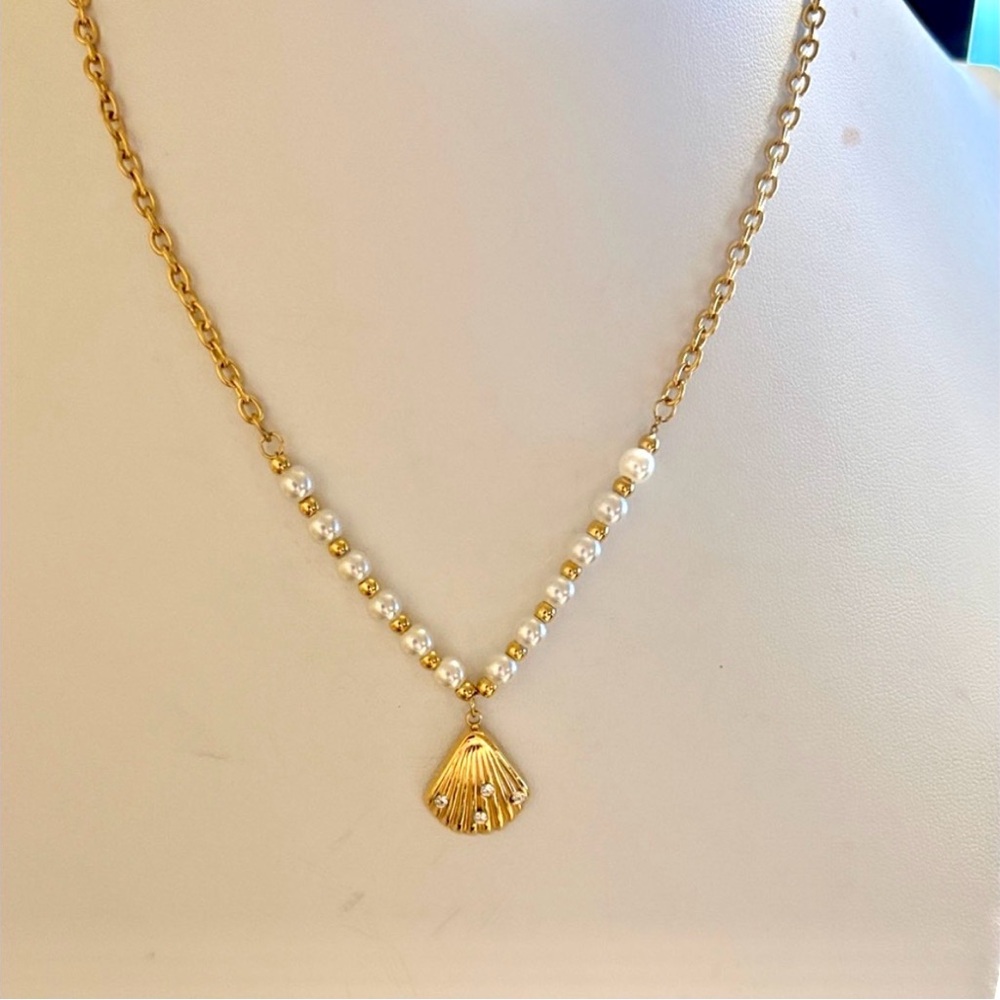 Gold Pearl Necklace with Shell Pendant